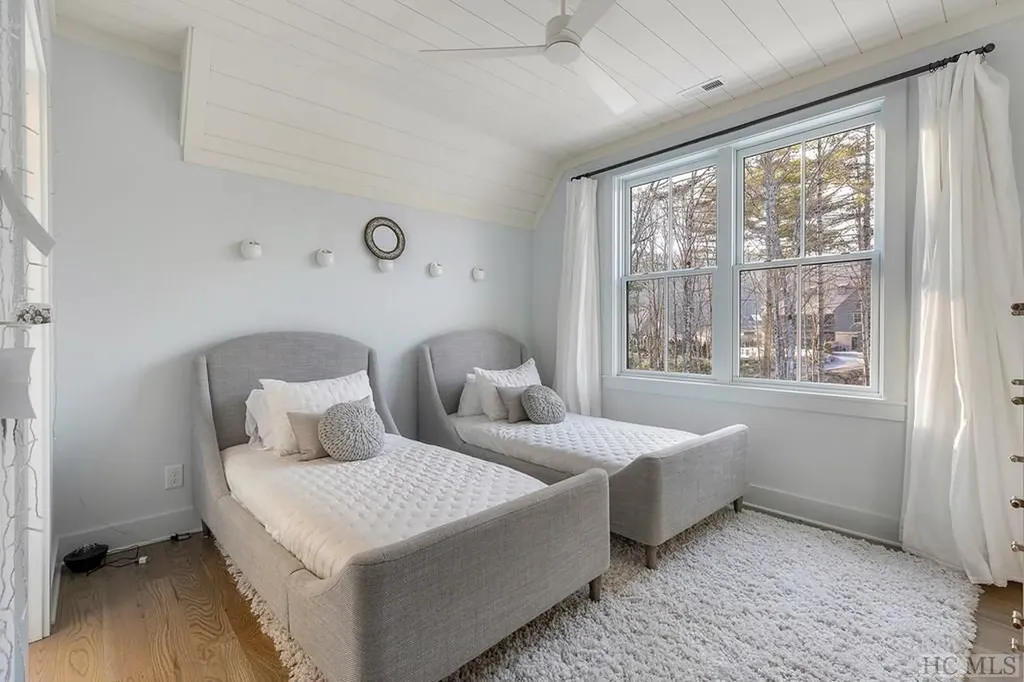 197 Jupiter Lane Cashiers NC 28717