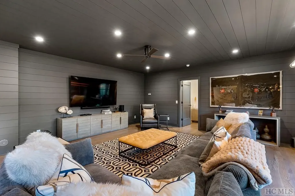 197 Jupiter Lane Cashiers NC 28717