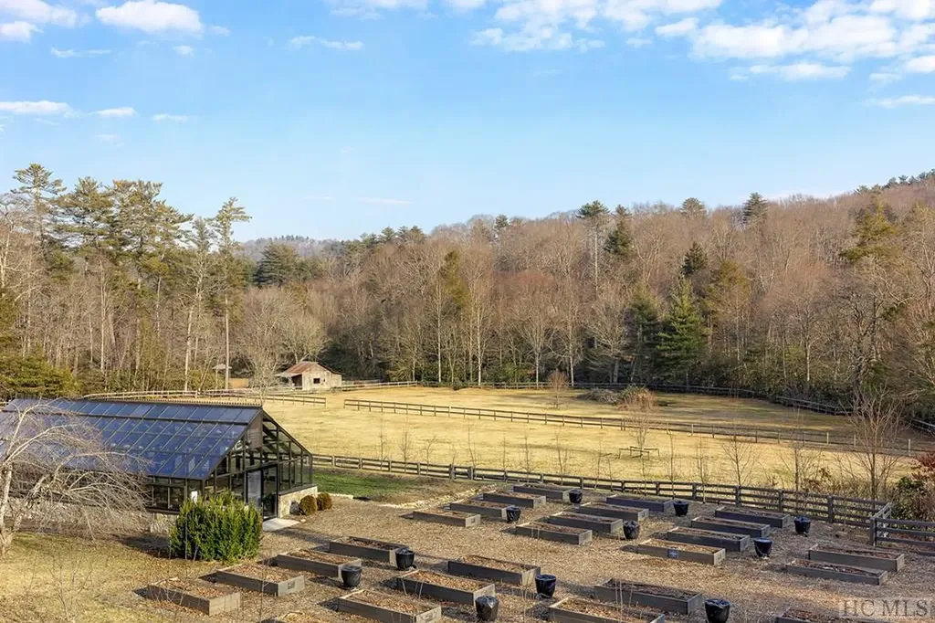 197 Jupiter Lane Cashiers NC 28717