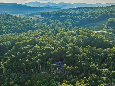 746 Breedlove Road Glenville NC 28736