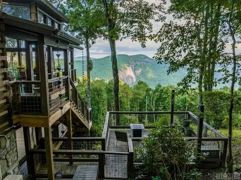 746 Breedlove Road Glenville NC 28736