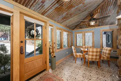 746 Breedlove Road Glenville NC 28736
