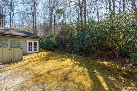 976 Hwy 64 E Cashiers NC 28717