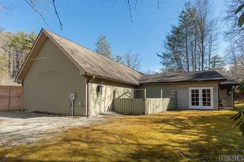 976 Hwy 64 E Cashiers NC 28717