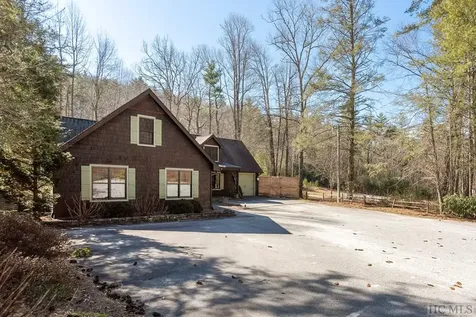976 Hwy 64 E Cashiers NC 28717