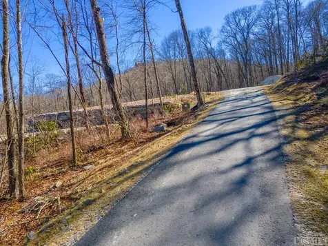 Lot 1 Glencove Cashiers NC 28717