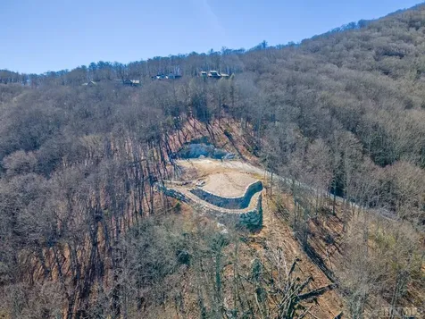 Lot 1 Glencove Cashiers NC 28717