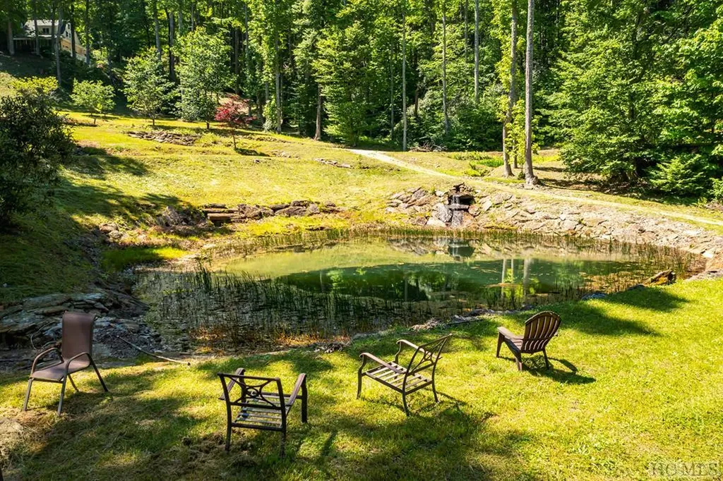 525 Comanche Road Cullowhee NC 28723