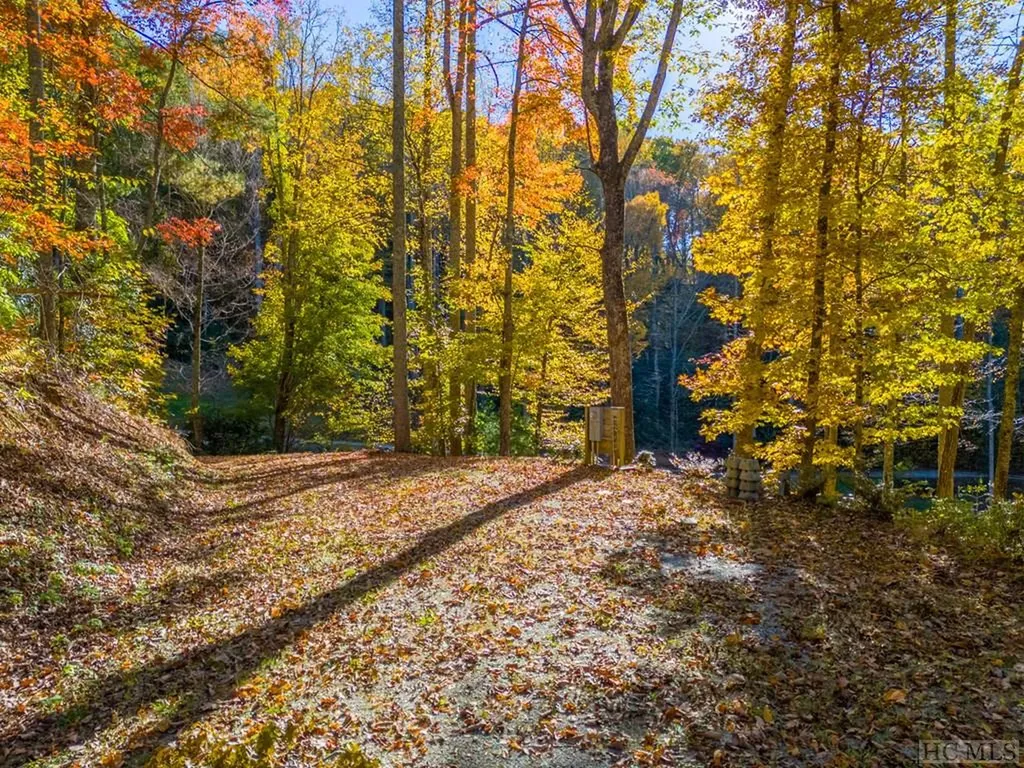 525 Comanche Road Cullowhee NC 28723