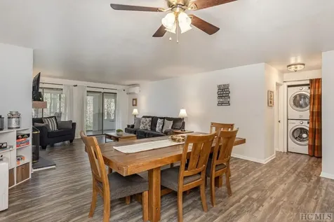 407-1B Overlook Road Sapphire NC 28774