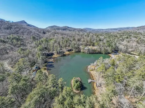 38 Lonely Mountain Drive Sapphire NC 28774
