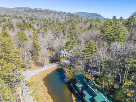 38 Lonely Mountain Drive Sapphire NC 28774