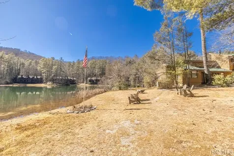 38 Lonely Mountain Drive Sapphire NC 28774