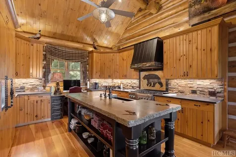 1446 E Bald Rock Sapphire NC 28774
