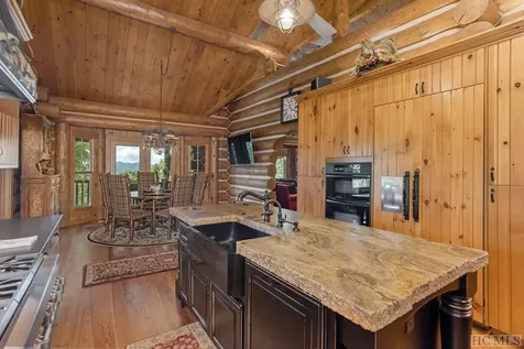 1446 E Bald Rock Sapphire NC 28774