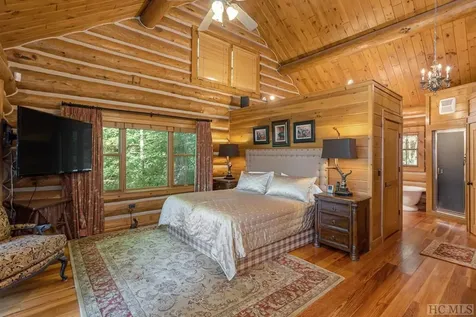 1446 E Bald Rock Sapphire NC 28774