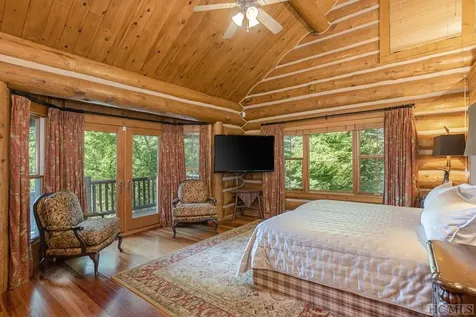 1446 E Bald Rock Sapphire NC 28774