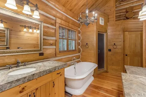 1446 E Bald Rock Sapphire NC 28774