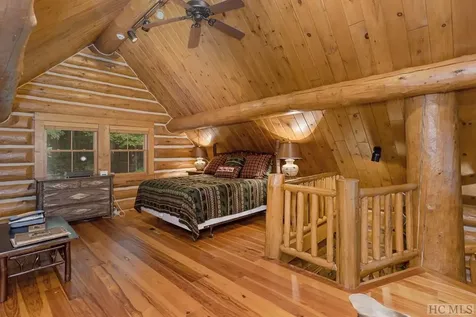 1446 E Bald Rock Sapphire NC 28774