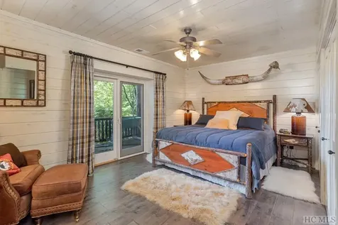 1446 E Bald Rock Sapphire NC 28774