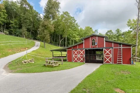 1446 E Bald Rock Sapphire NC 28774