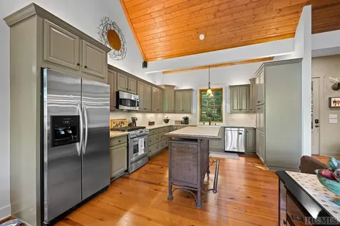 392 Rendezvous Ridge Road Cashiers NC 28717