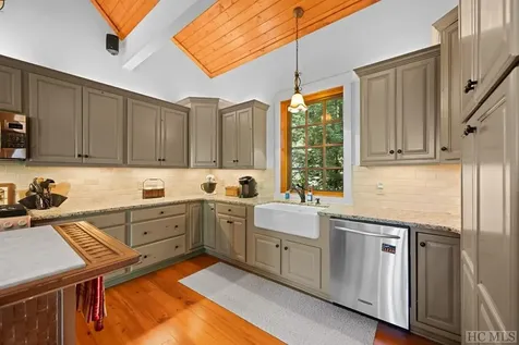 392 Rendezvous Ridge Road Cashiers NC 28717