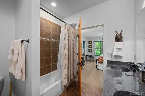 392 Rendezvous Ridge Road Cashiers NC 28717