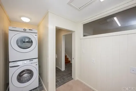 233 Meadow Way Sapphire NC 28774