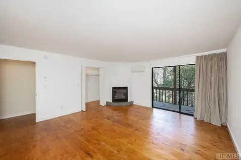 233 Meadow Way Sapphire NC 28774