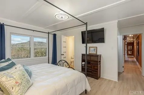 278 Golf View Road Sapphire NC 28774