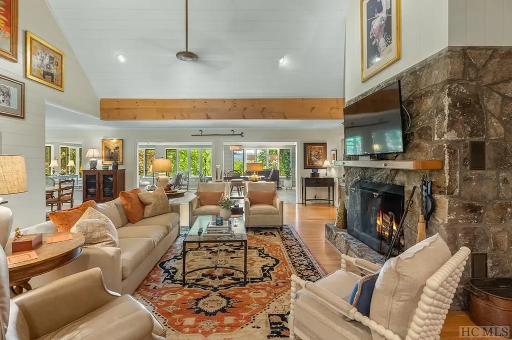 480 Flat Mountain Estates Road Highlands NC 28741