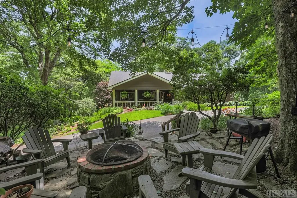 480 Flat Mountain Estates Road Highlands NC 28741