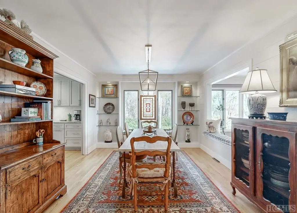 480 Flat Mountain Estates Road Highlands NC 28741