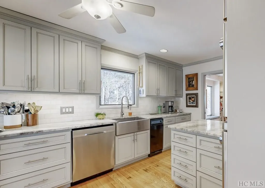 480 Flat Mountain Estates Road Highlands NC 28741