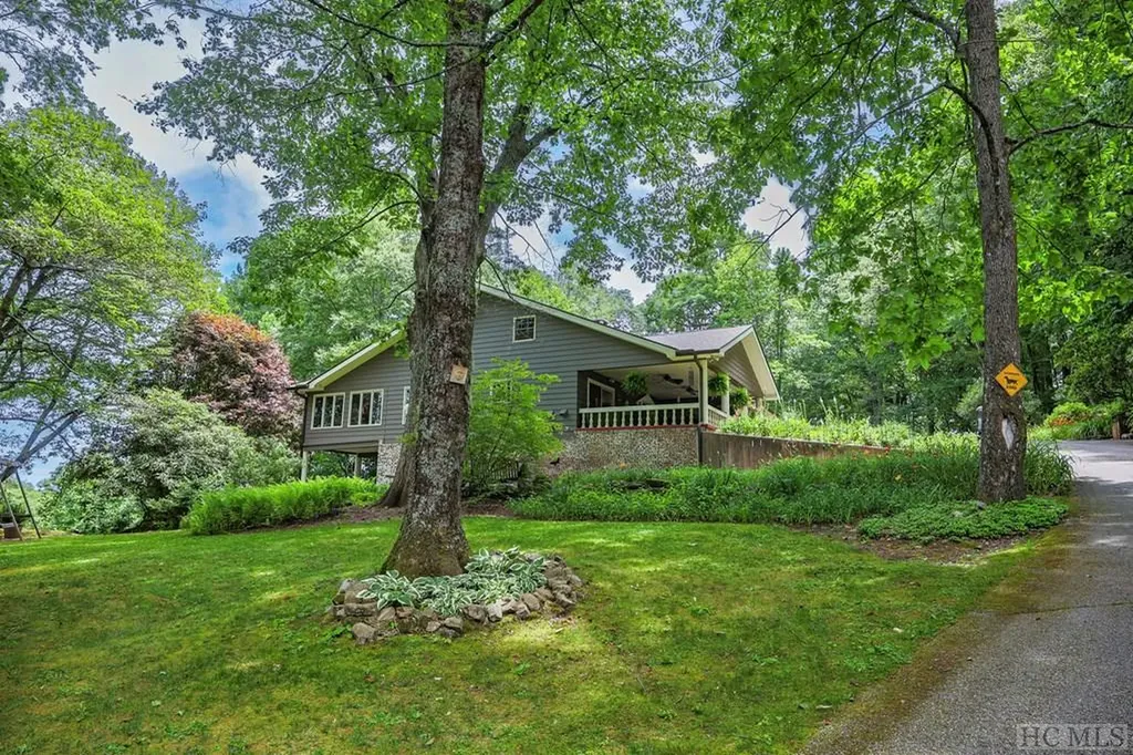 480 Flat Mountain Estates Road Highlands NC 28741