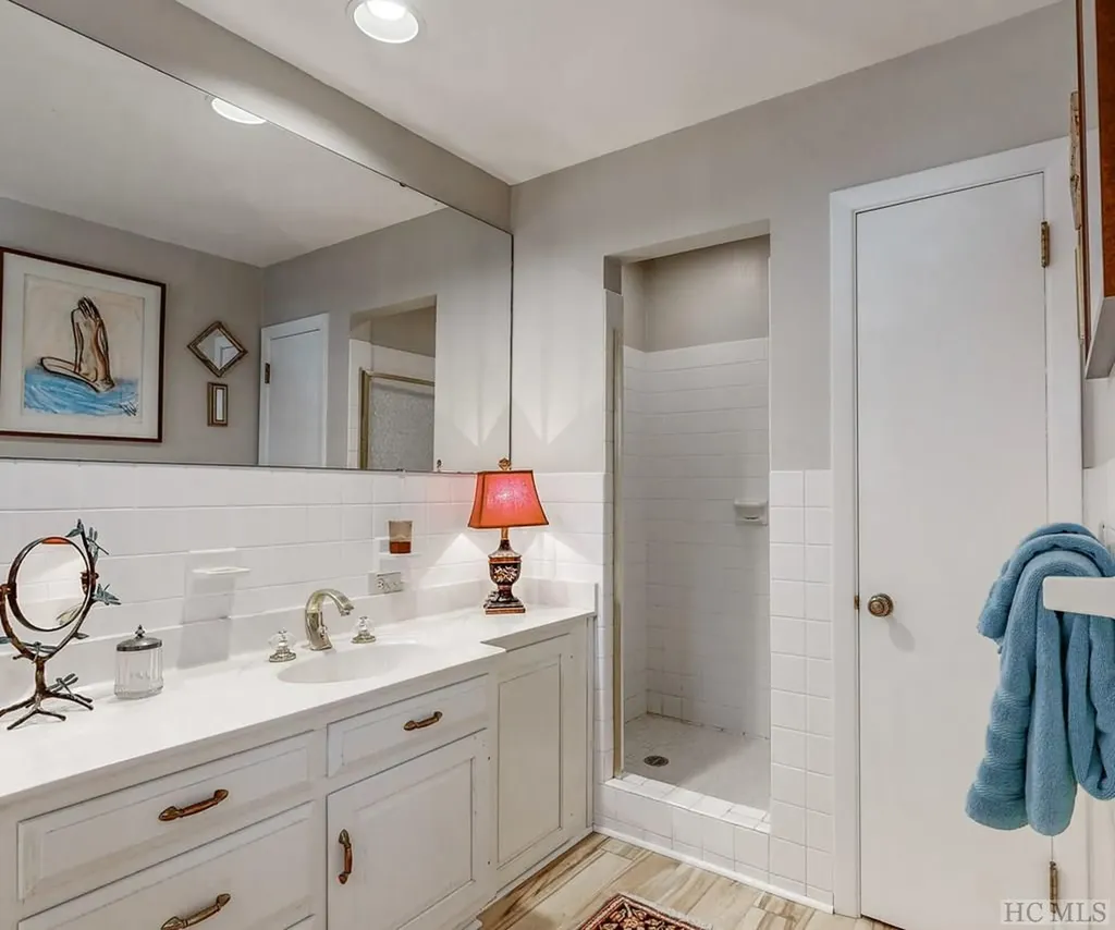 480 Flat Mountain Estates Road Highlands NC 28741