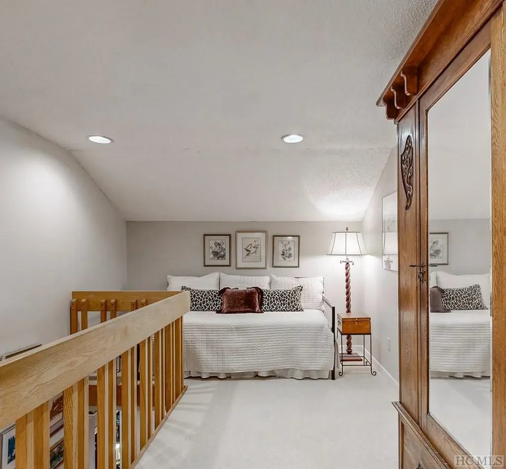 480 Flat Mountain Estates Road Highlands NC 28741