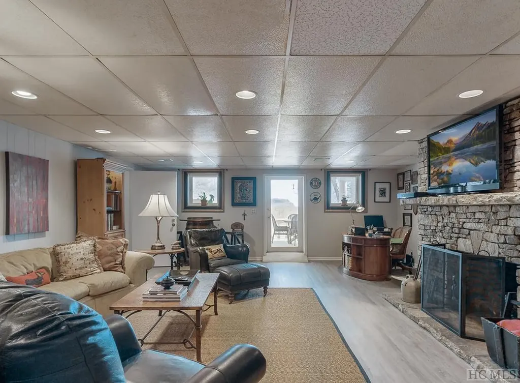 480 Flat Mountain Estates Road Highlands NC 28741