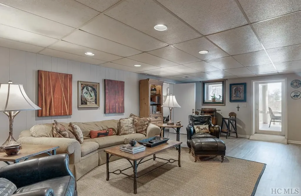 480 Flat Mountain Estates Road Highlands NC 28741