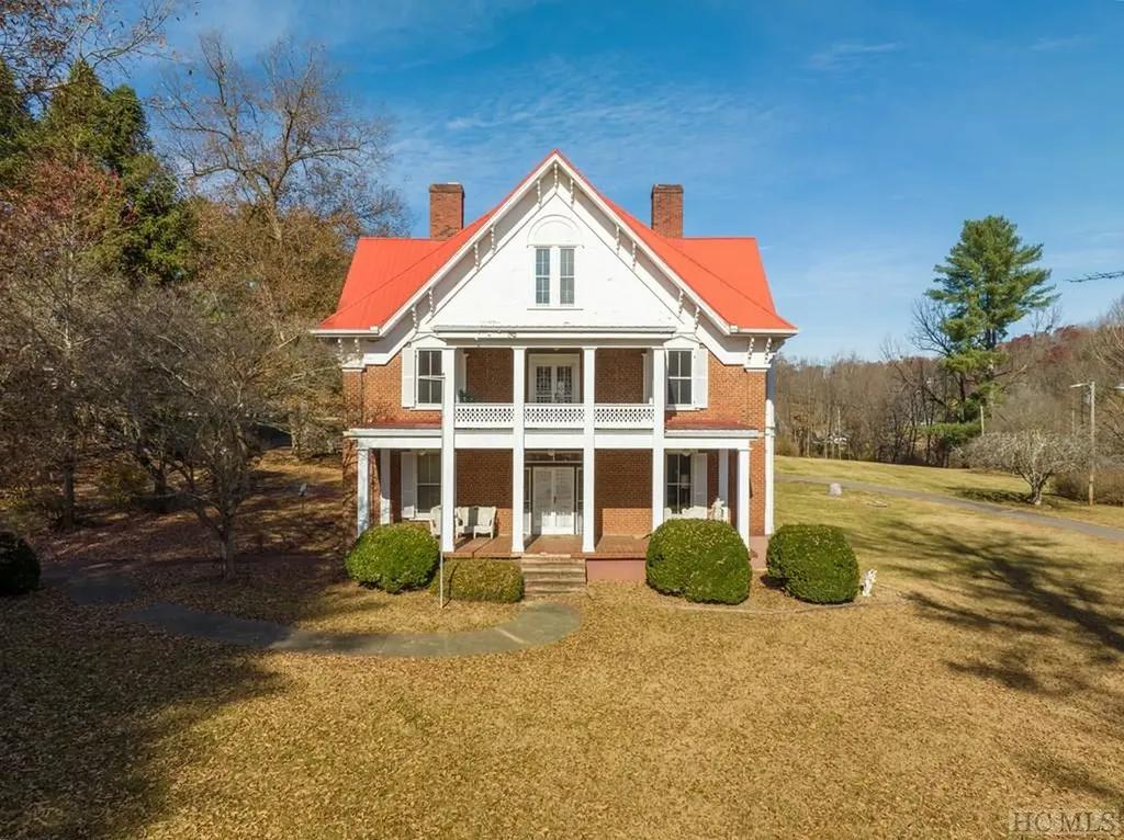 387 Main Street Franklin NC 28734
