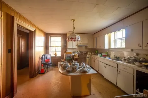 387 Main Street Franklin NC 28734