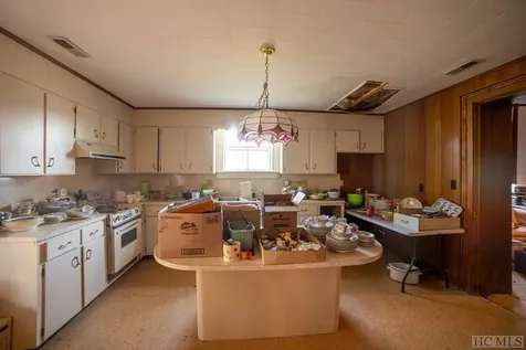 387 Main Street Franklin NC 28734