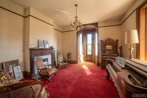 387 Main Street Franklin NC 28734