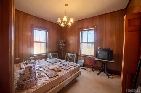 387 Main Street Franklin NC 28734