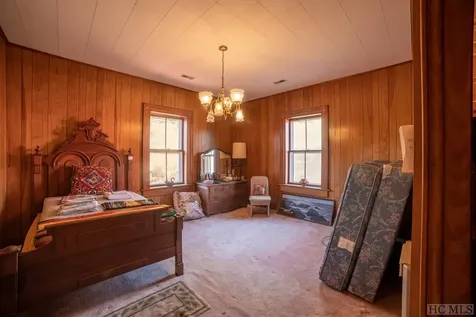 387 Main Street Franklin NC 28734