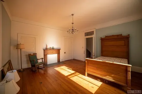 387 Main Street Franklin NC 28734