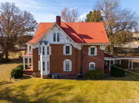 387 Main Street Franklin NC 28734