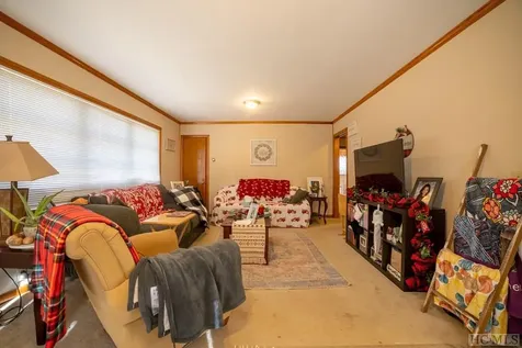 387 Main Street Franklin NC 28734