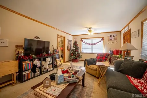 387 Main Street Franklin NC 28734